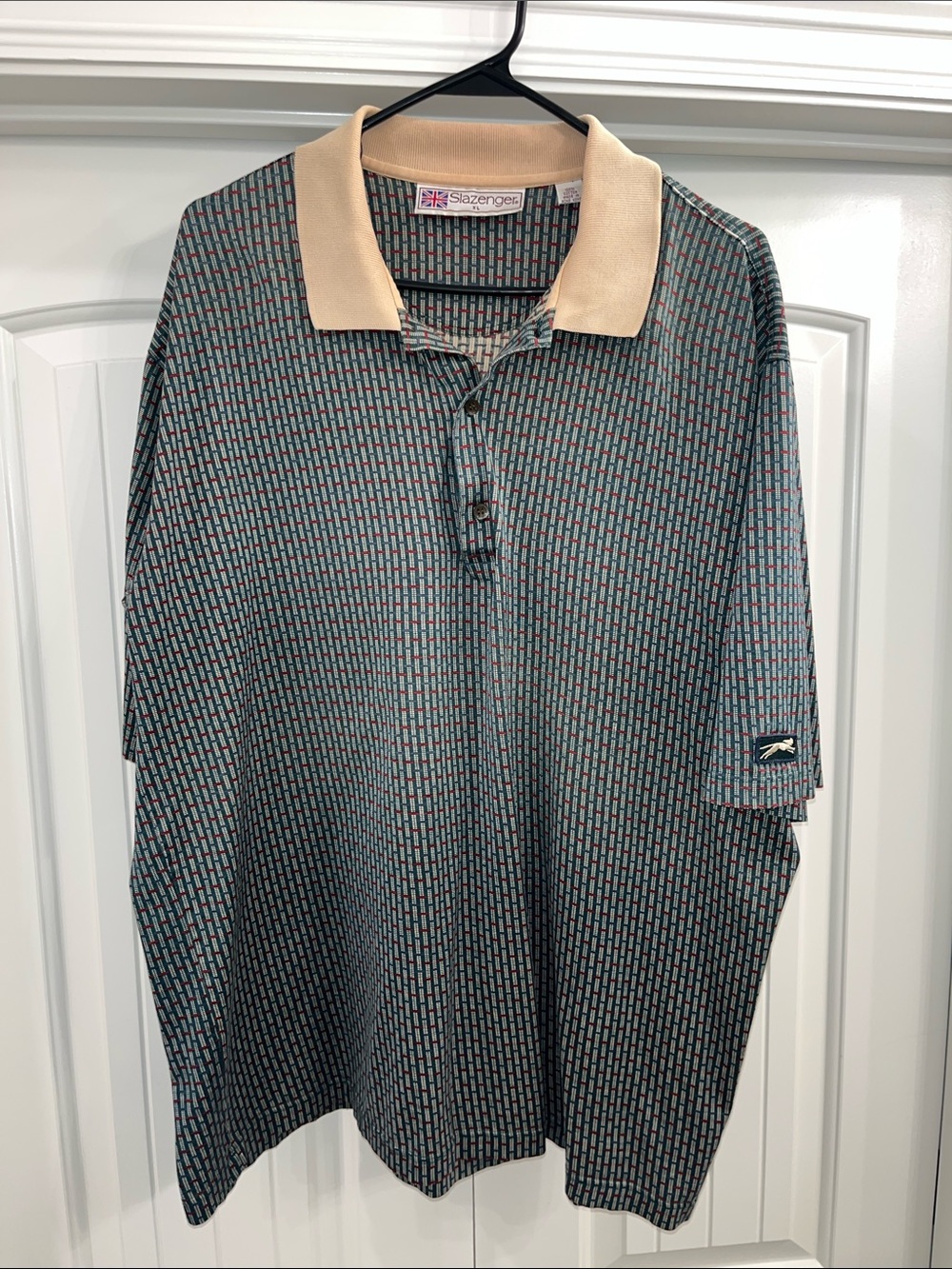 Slazenger Men’s Beige-Collar Green Geometric Polo